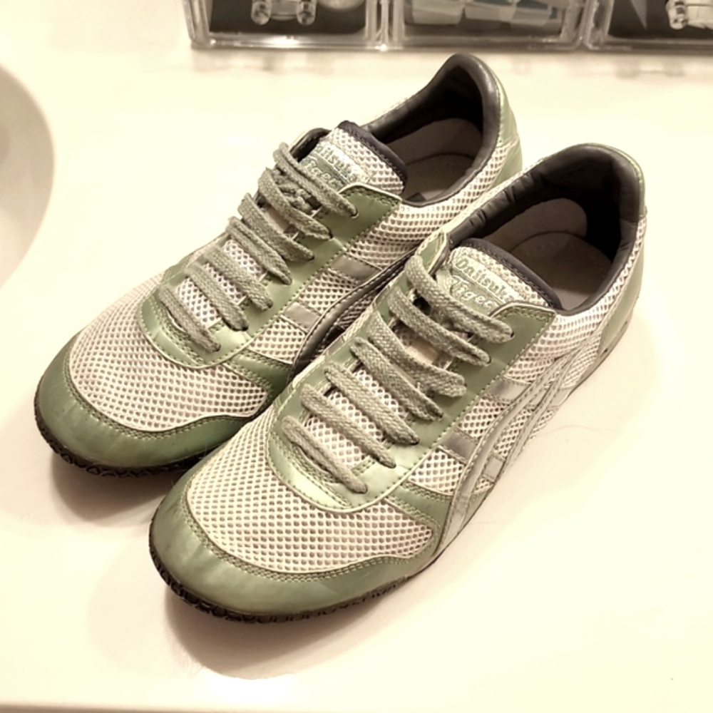 RARE Onitsuka Tiger Ultimate 81